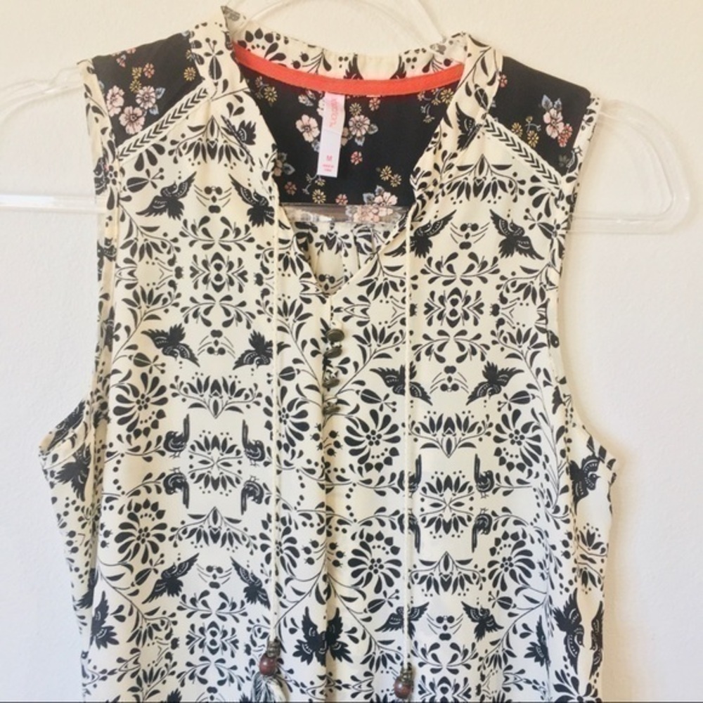 Xhilaration Boho style blouse
